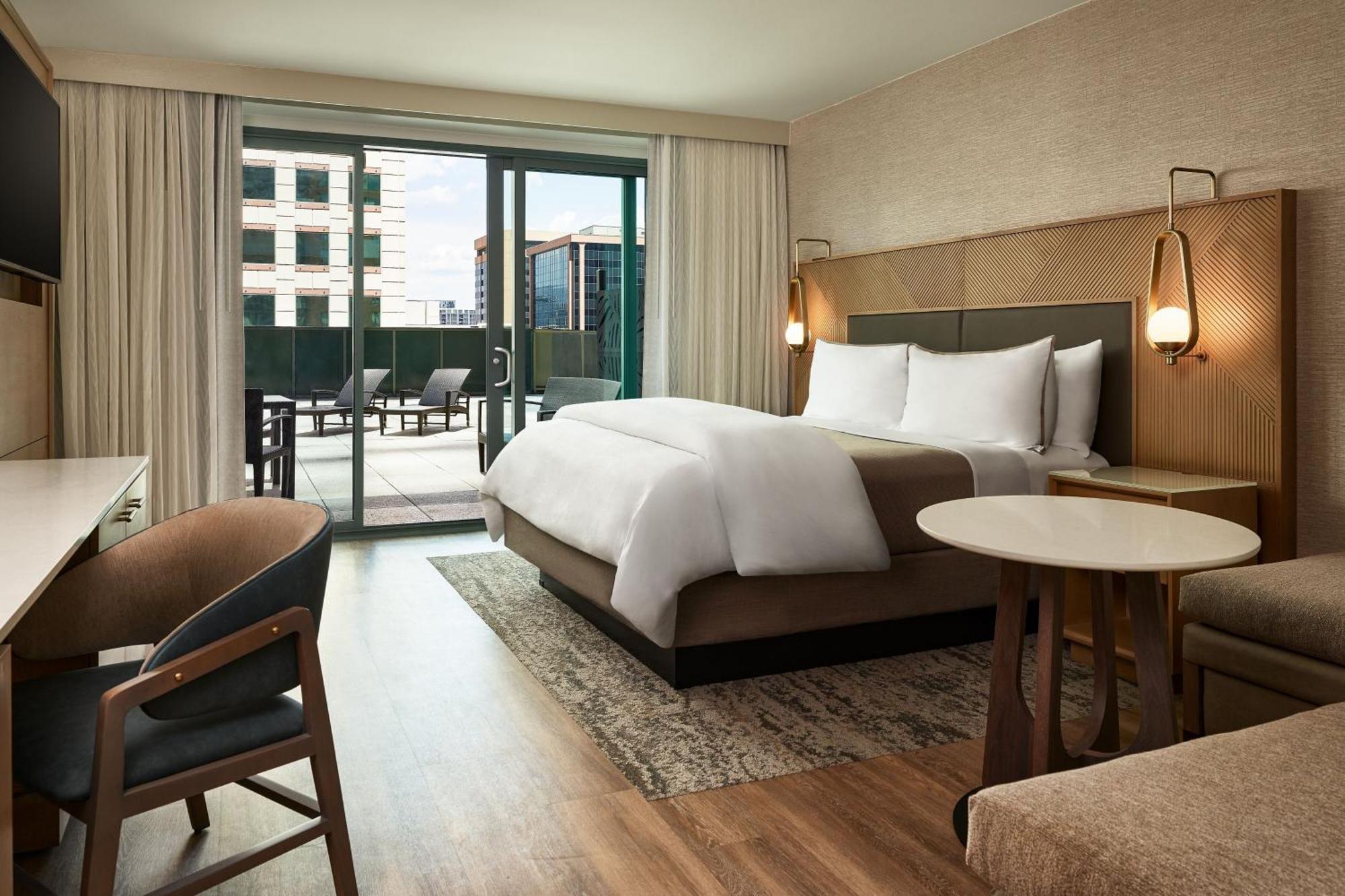 The Westin Denver Downtown Exterior photo