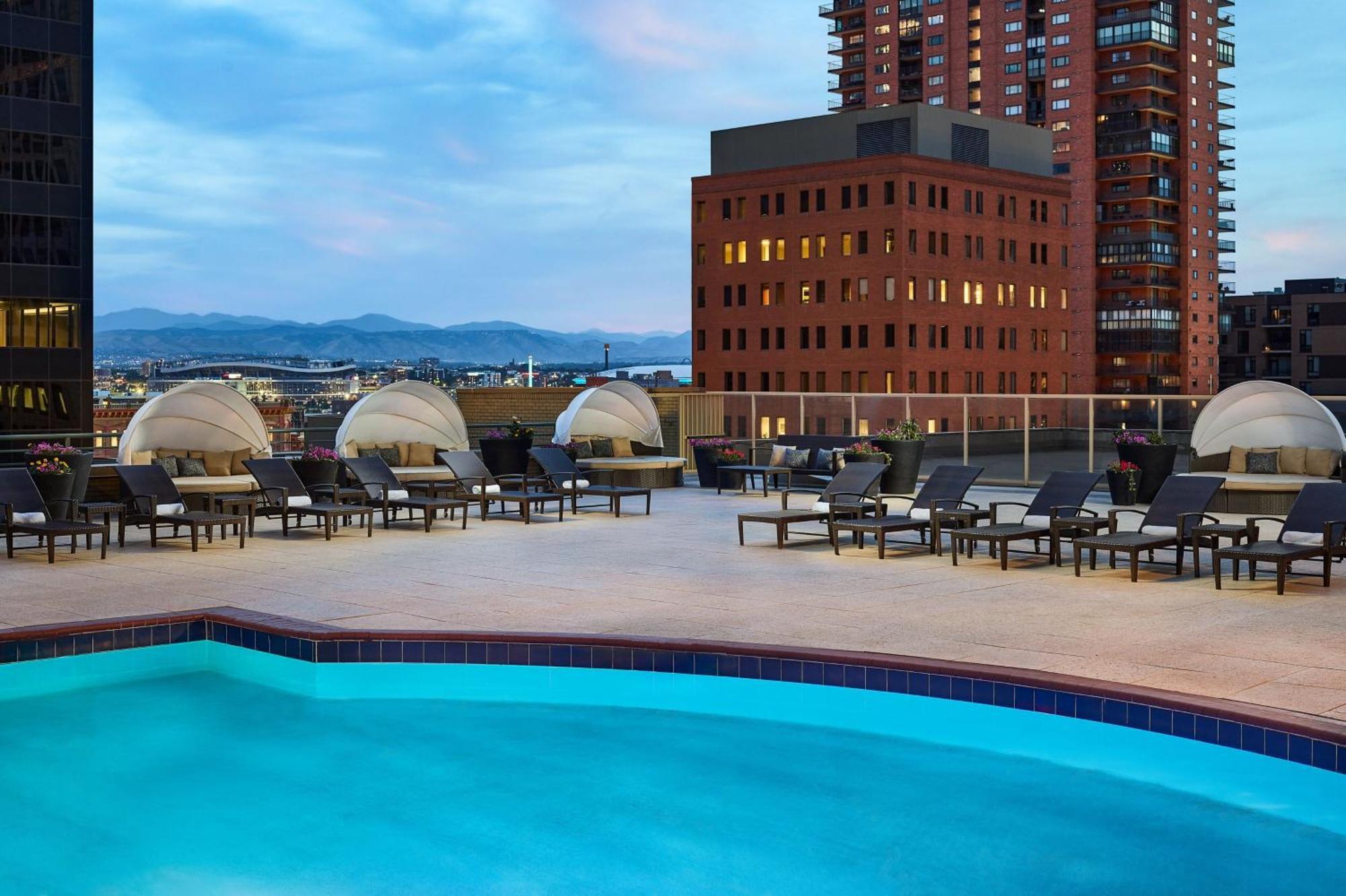 The Westin Denver Downtown Exterior photo